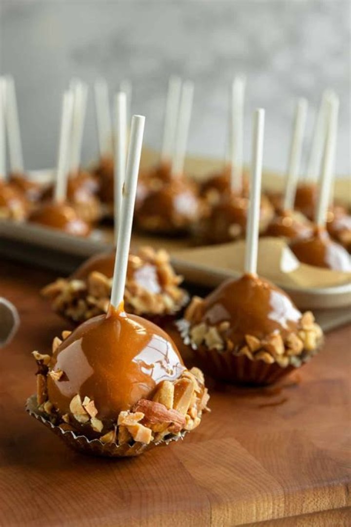 Apple Cake Pops for Teacher Appreciation