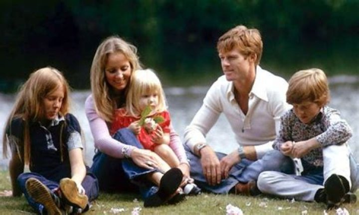 Exploring the Life, Husband, Net Worth, Education & Bio of Robert Redford's Daughter