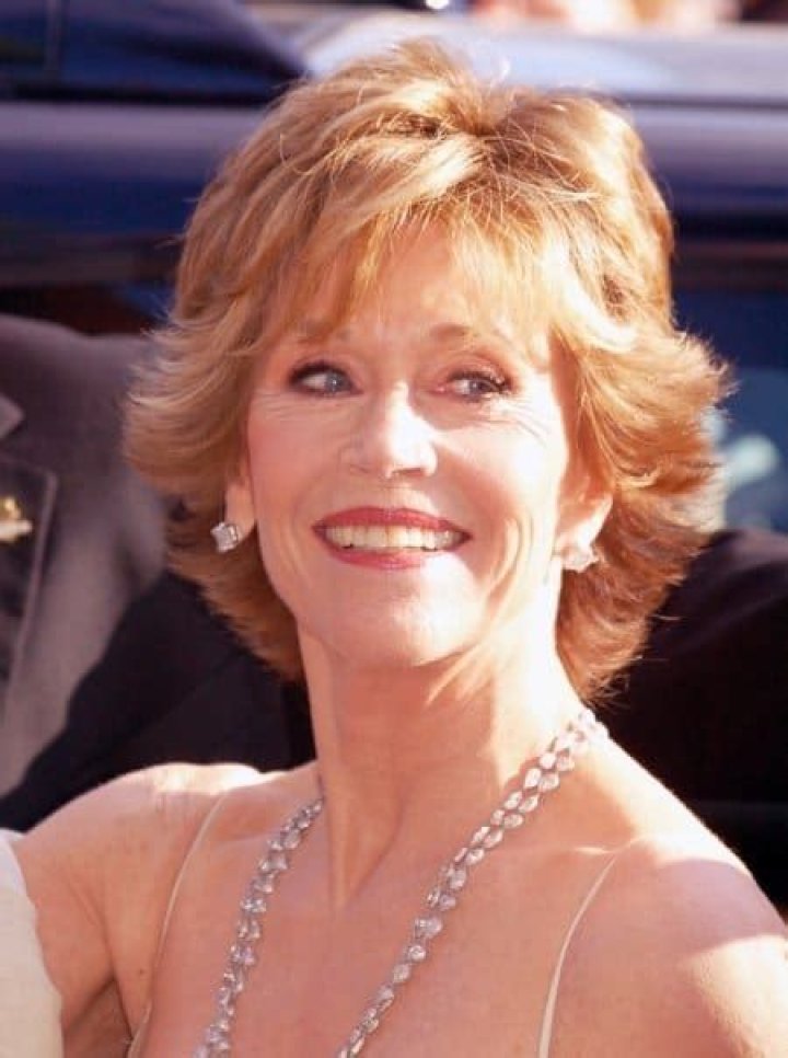 Jane Fonda’s Net Worth : Lifestyle & Career