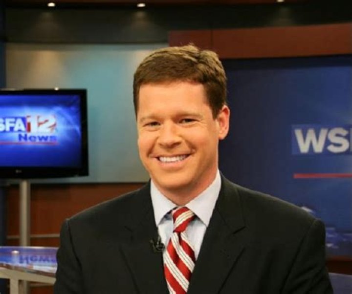 The journalist Mark Bullock's Biography, Net Worth, Relationship Status, Married Or Single?